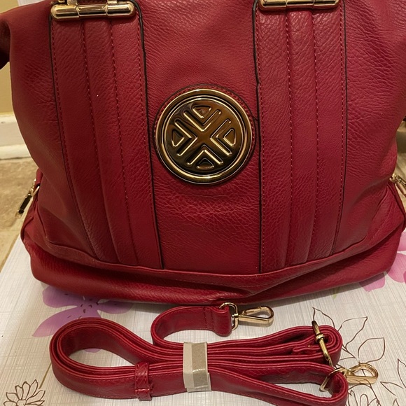 Shilton Red Bag - Picture 7 of 13